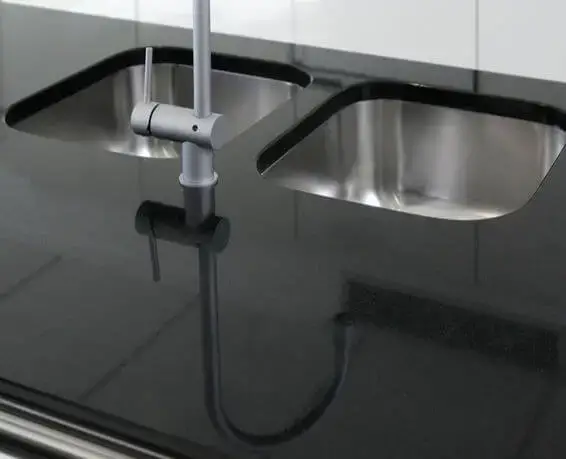 Sealing Black Granite Countertops, How To Remove Water Stains From Black Granite Countertops